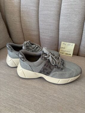 Mix no.6 Women's silver sparkle fashion Sneakers Size 8